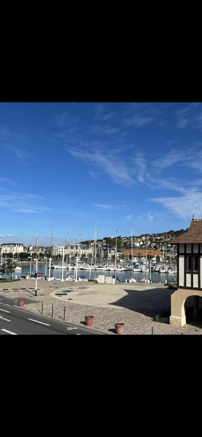 Apartamento La marine Deauville Exterior foto